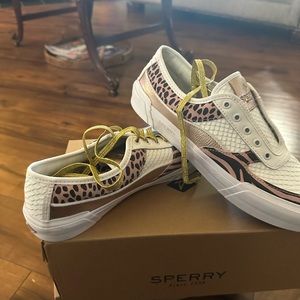 Sperry white sneakers